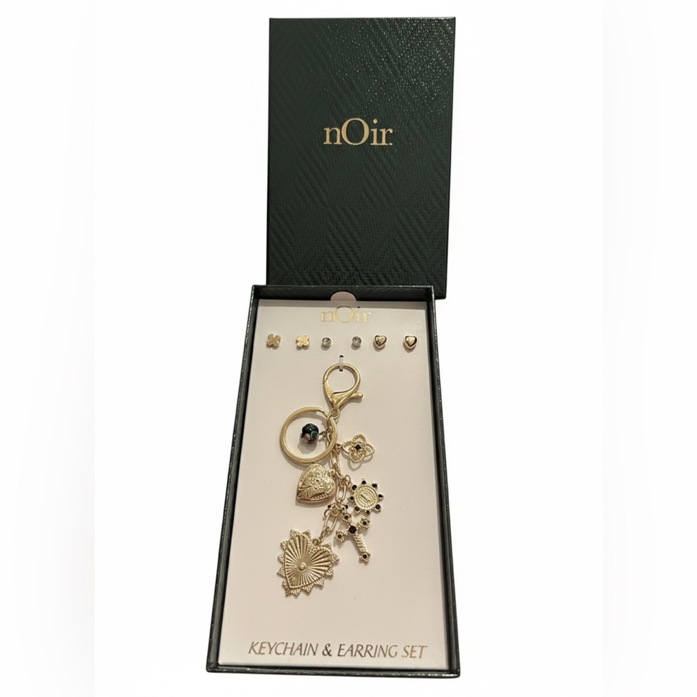 nOir Jewelry Gold Tone Charm Keychain & Stud Earring Set Boxed Gift NWT - Picture 2 of 6